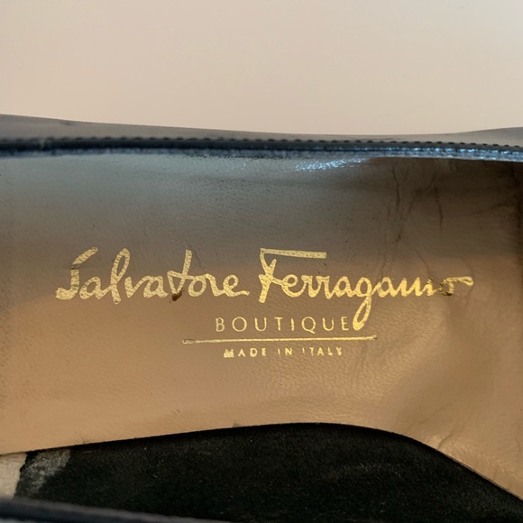 Salvatore Ferragamo black leather shoes size 9B - Picture 6 of 8